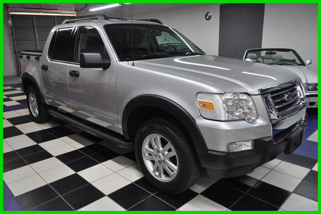 2010 Ford Explorer Sport Trac 45K MILES - ONE OWNER - XLT - AMAZING CONDITION!